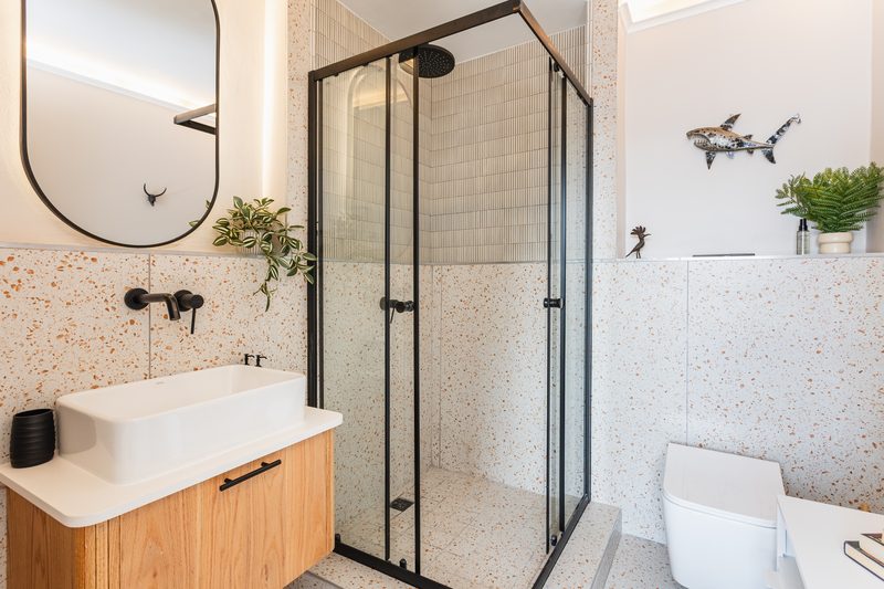 The bathroom at Charlie and the Chairman