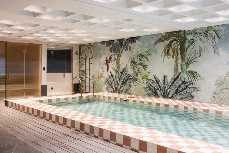 The heated indoor pool at Charlie & the Chairman